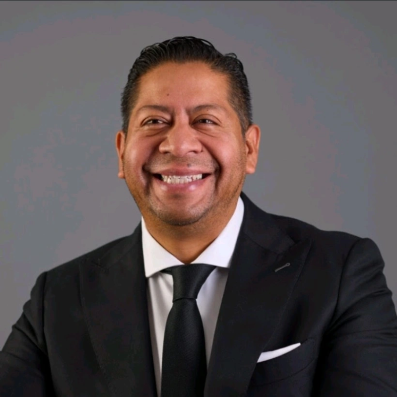 DR. CARLOS BRAVO